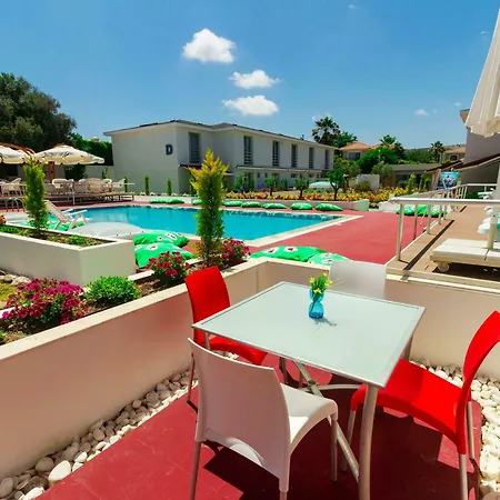 Vela Garden Çeşme